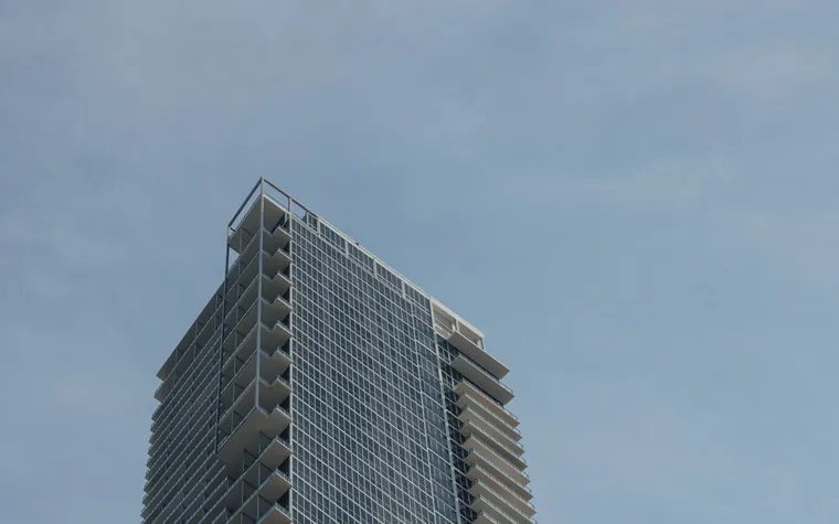 고층 아파트 스카이라인